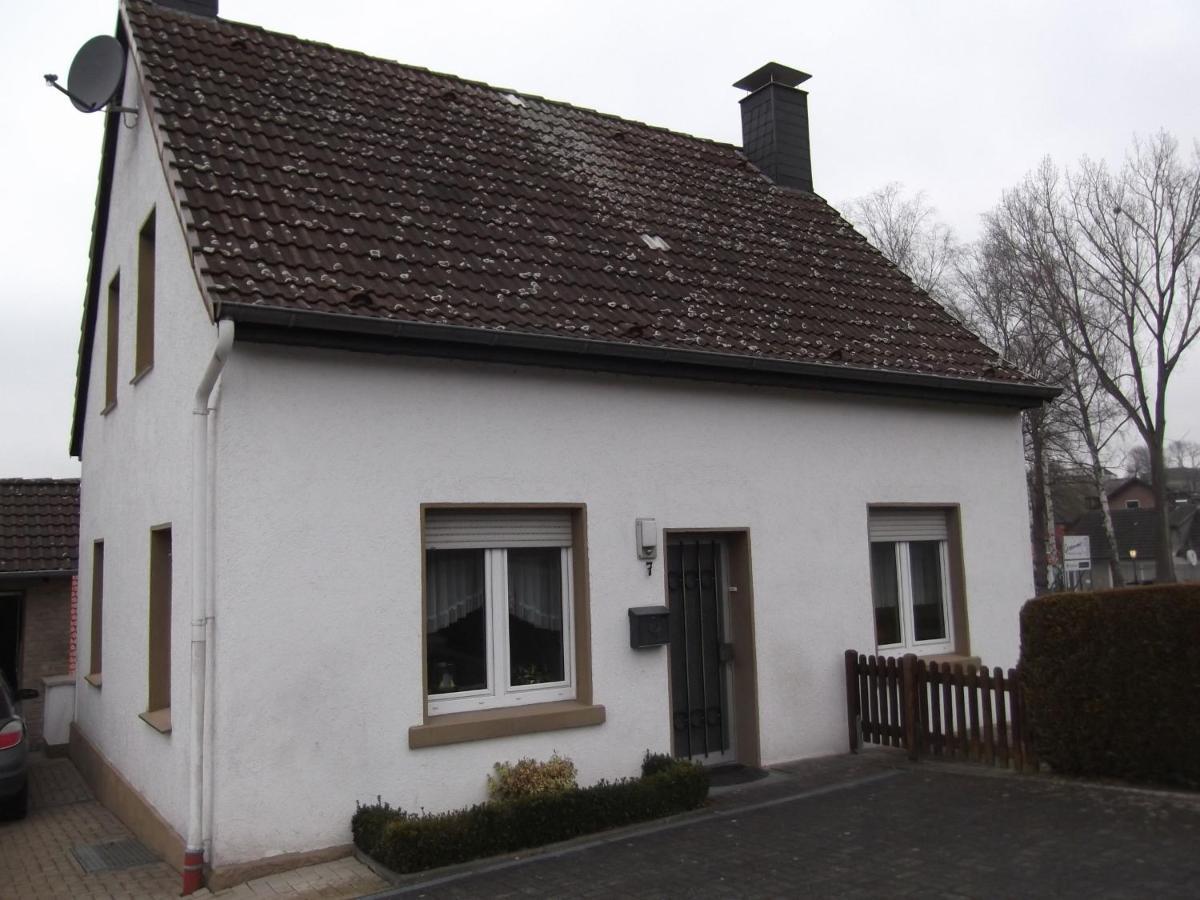 Ferienhaus Und Ferienwohnung Knappstein Möhnesee Eksteriør billede